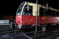 beschädigter Tw 187 015 abgestellt vor dem Lokschuppen in Gernrode