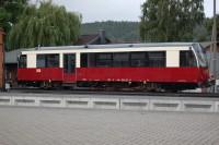 Triebwagen 187 015 ohne Blechschäden infolge Unfalls und mit neuer Lackierung vor dem Gernröder Lokschuppen am 28.08. 2010